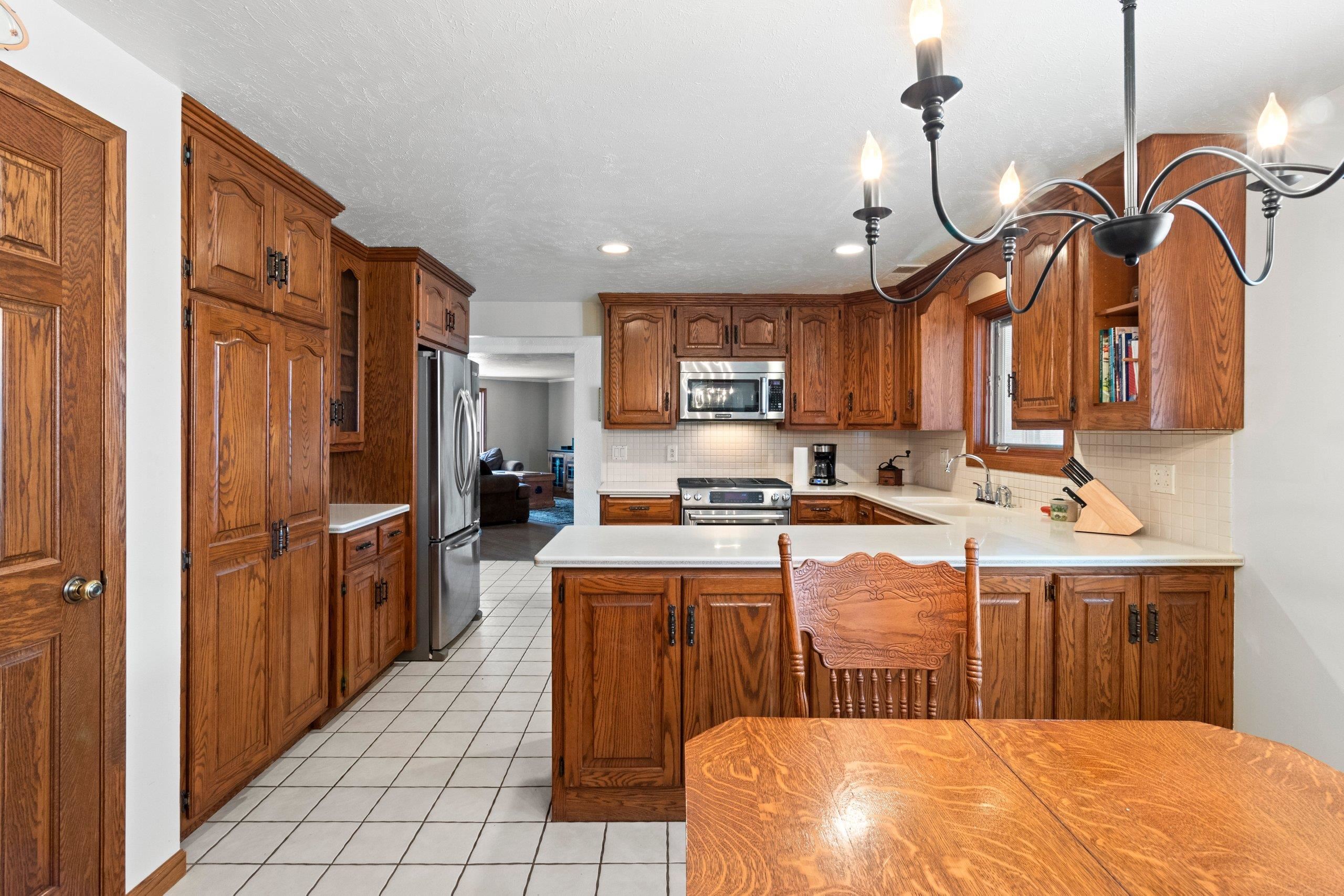 1543 Rustic Ridge Court Green Bay, WI 54311 - Photo 9 of 73