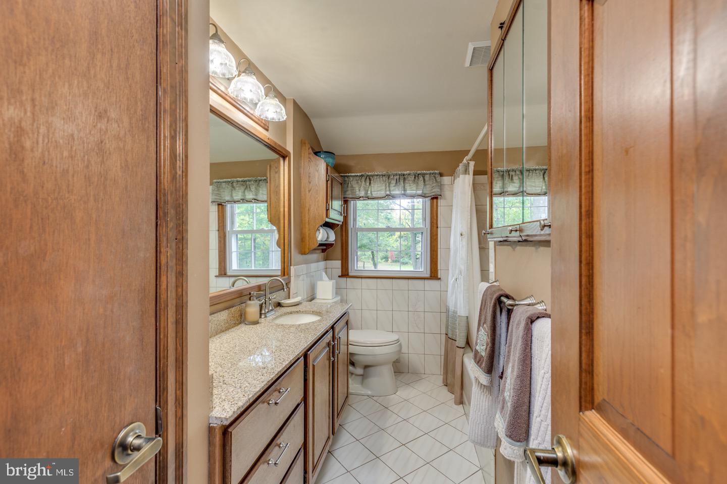 333 Covered Bridge Road Cherry Hill, NJ 08034 - Photo 29 of 53 Gallery Image 29