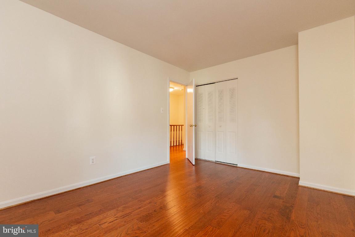 2147 Pond View Court Reston, VA 20191 - Photo 23 of 36 Gallery Image 23