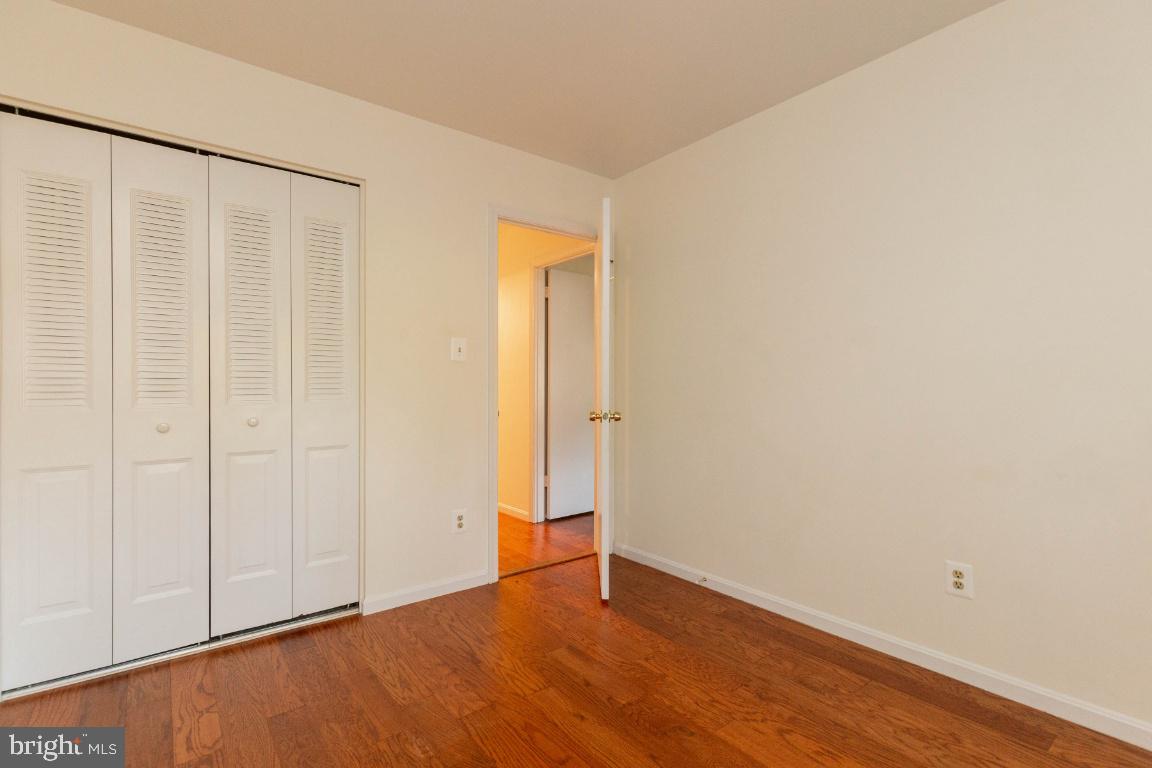 2147 Pond View Court Reston, VA 20191 - Photo 26 of 36 Gallery Image 26