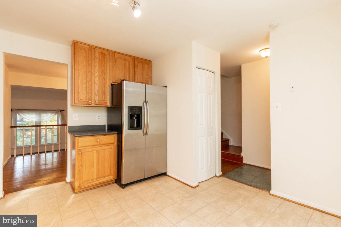 2147 Pond View Court Reston, VA 20191 - Photo 9 of 36 Gallery Image 9