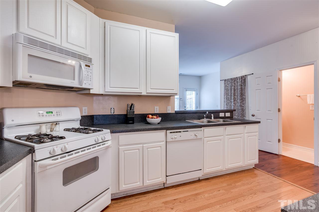 4409 Moss Garden Path Raleigh, NC 27616 - Photo 7 of 25