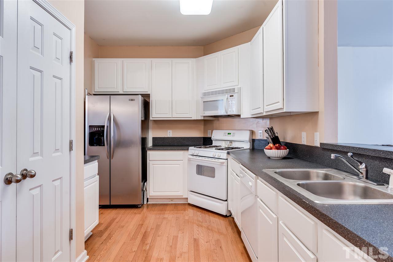 4409 Moss Garden Path Raleigh, NC 27616 - Photo 8 of 25