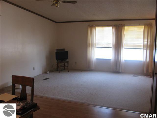 144 North Shepherd Road Mount Pleasant, MI 48858 - Photo 7 of 18 1769599-6.JPG