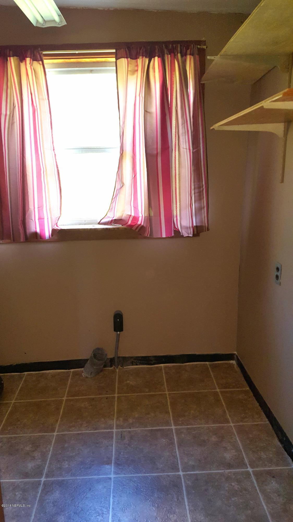 243 Kirk Road Jacksonville, FL 32218 - Photo 12 of 22 Laundry Room