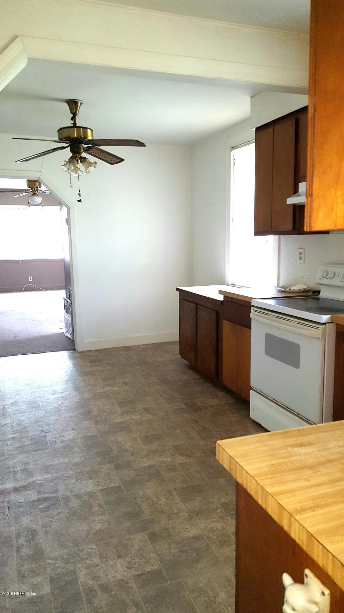 243 Kirk Road Jacksonville, FL 32218 - Photo 3 of 22 Kitchen