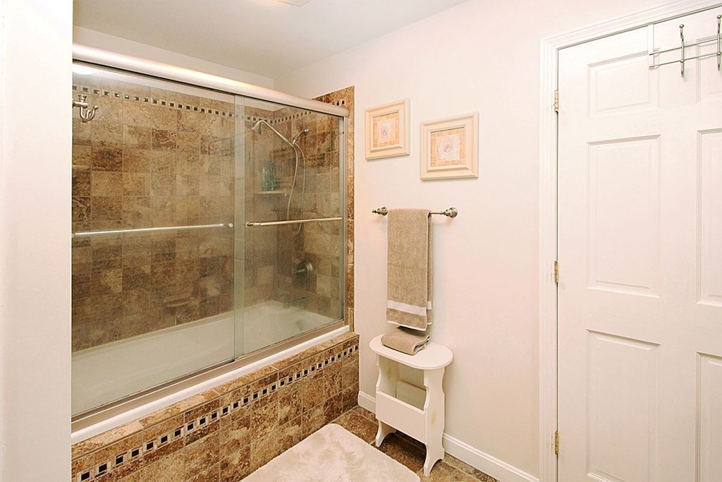 9 Sherwood Circle Sharon, MA 02067 - Photo 13 of 14