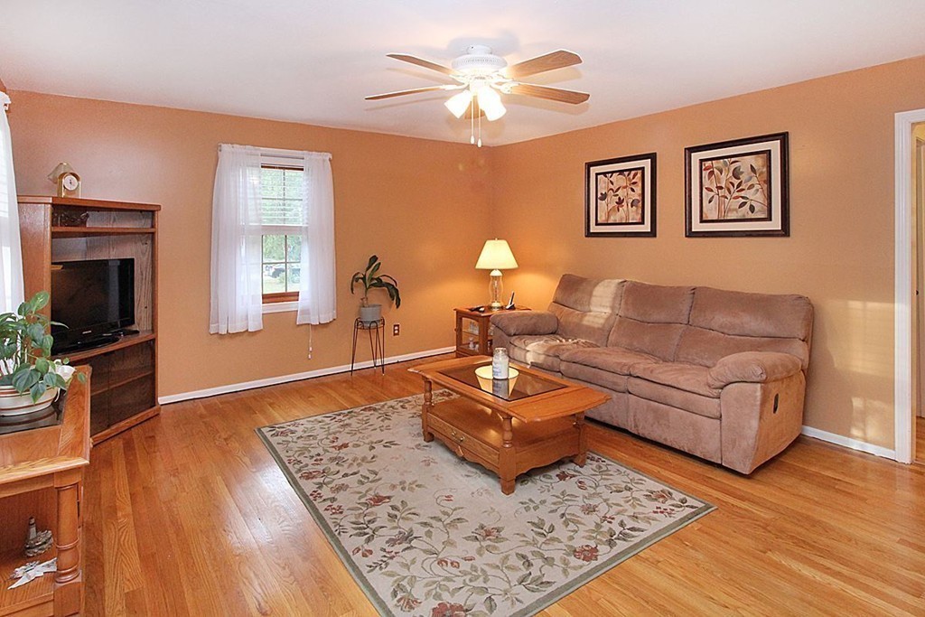 9 Sherwood Circle Sharon, MA 02067 - Photo 2 of 14