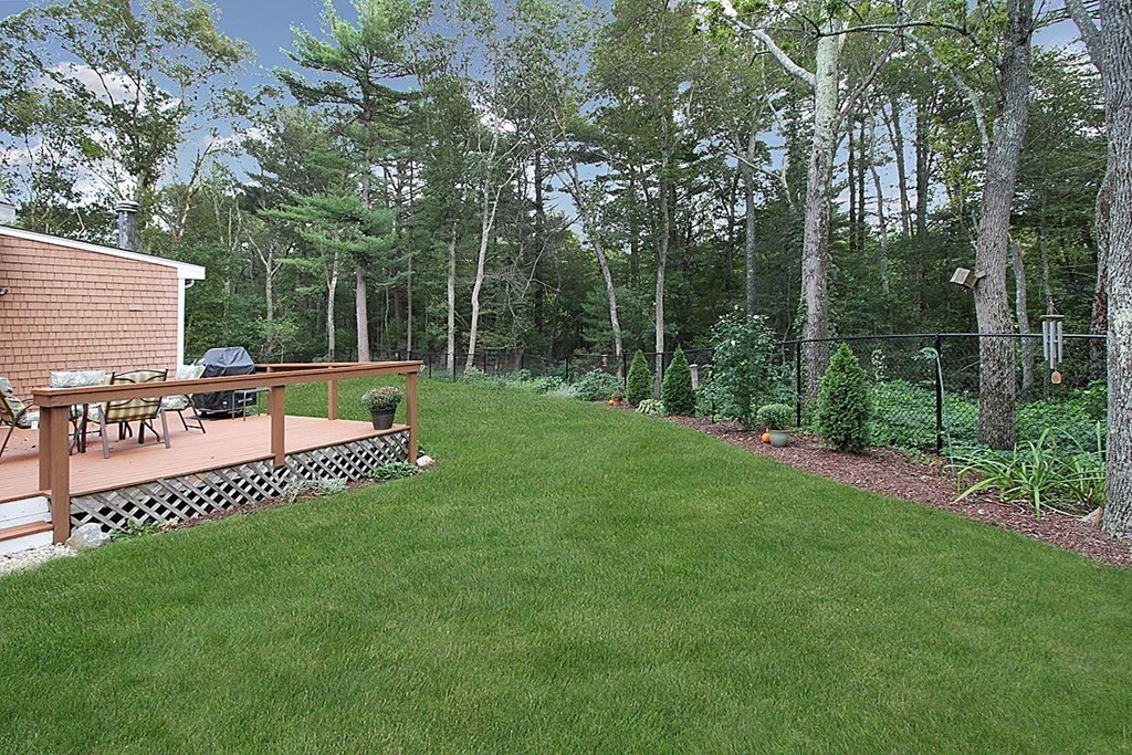 9 Sherwood Circle Sharon, MA 02067 - Photo 4 of 14