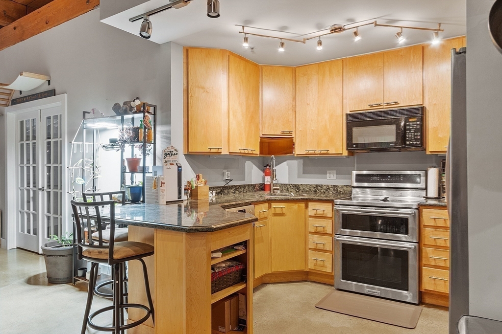 172 Middle Street, Unit 105 Lowell, MA 01852 - Photo 14 of 41
