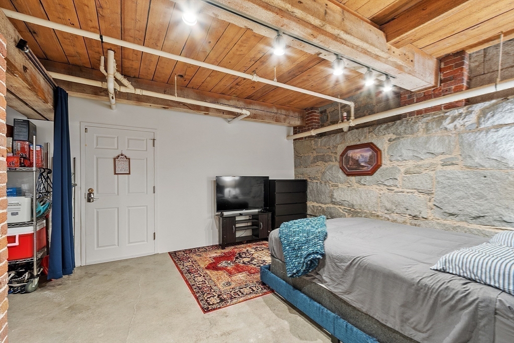 172 Middle Street, Unit 105 Lowell, MA 01852 - Photo 30 of 41