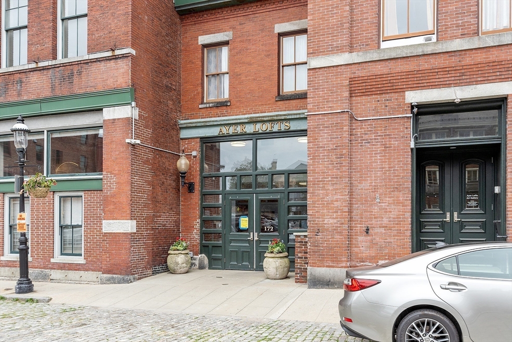 172 Middle Street, Unit 105 Lowell, MA 01852 - Photo 40 of 41