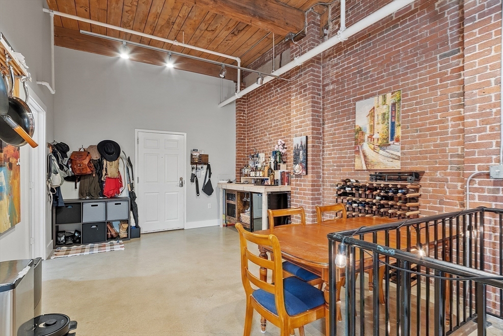 172 Middle Street, Unit 105 Lowell, MA 01852 - Photo 5 of 41