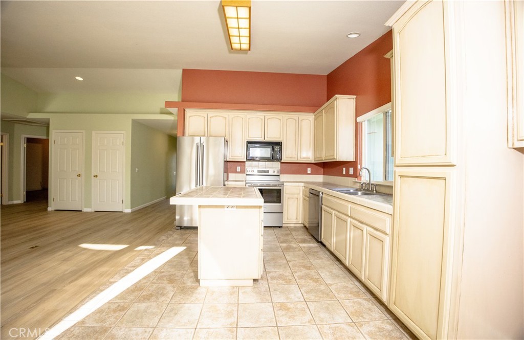 15518 Little Peak Road Hidden Valley Lake, CA 95467 - Photo 13 of 29