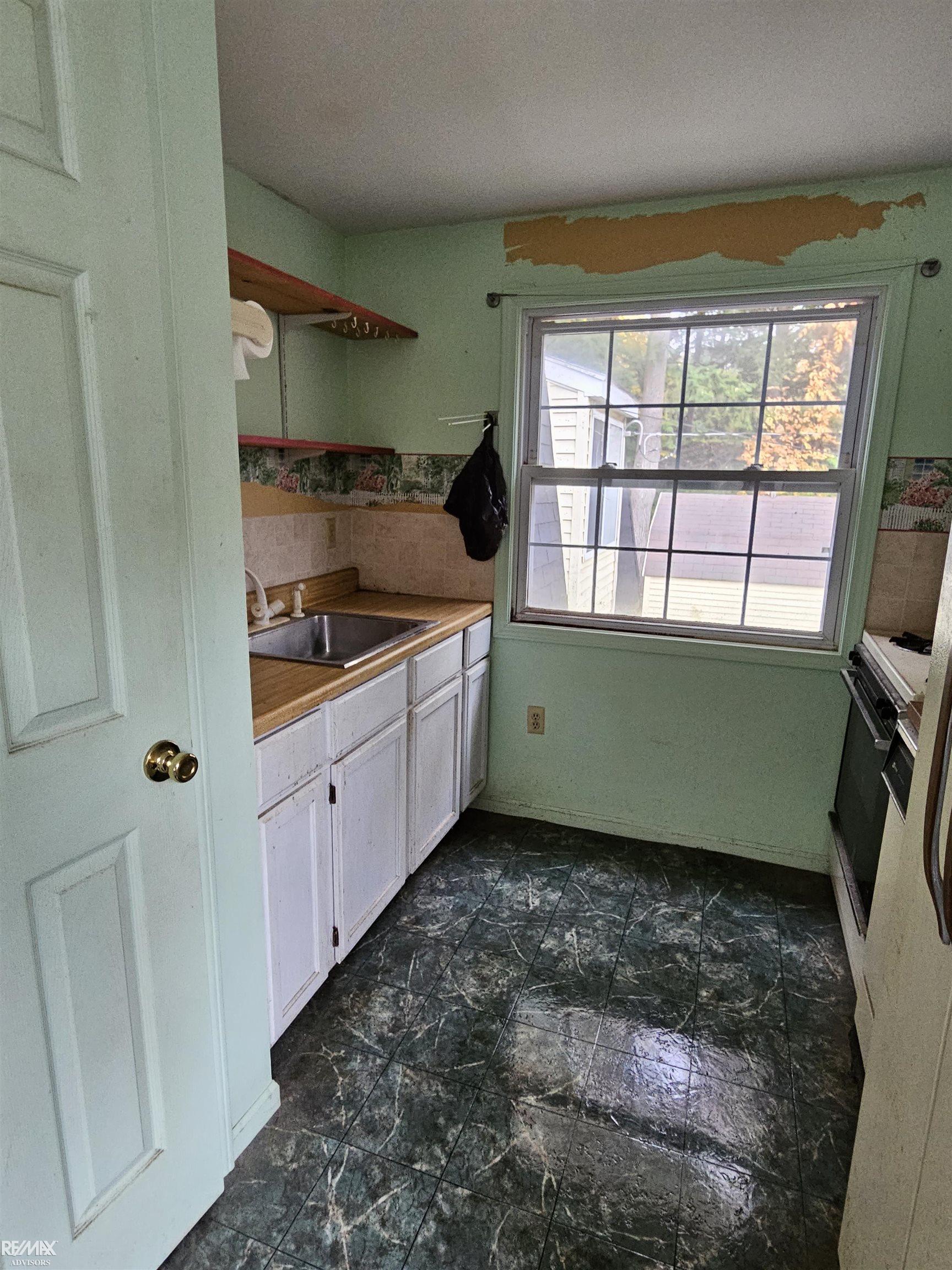 7327 Grove Road Lexington, MI 48450 - Photo 8 of 24