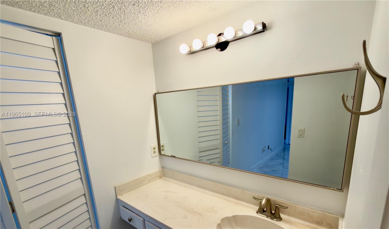 1086 North Hiatus Road, Unit 1086 Pembroke Pines, FL 33026 - Photo 19 of 23
