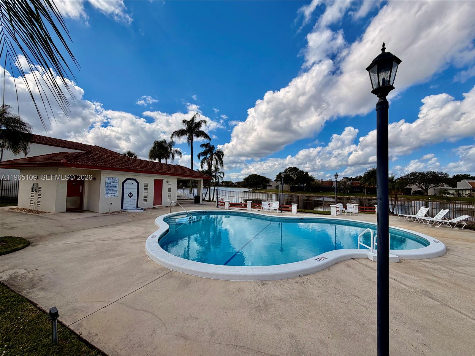 1086 North Hiatus Road, Unit 1086 Pembroke Pines, FL 33026 - Photo 3 of 23