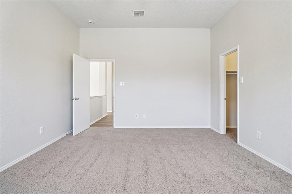 4701 Sea Ridge Drive Fort Worth, TX 76133 - Photo 19 of 35