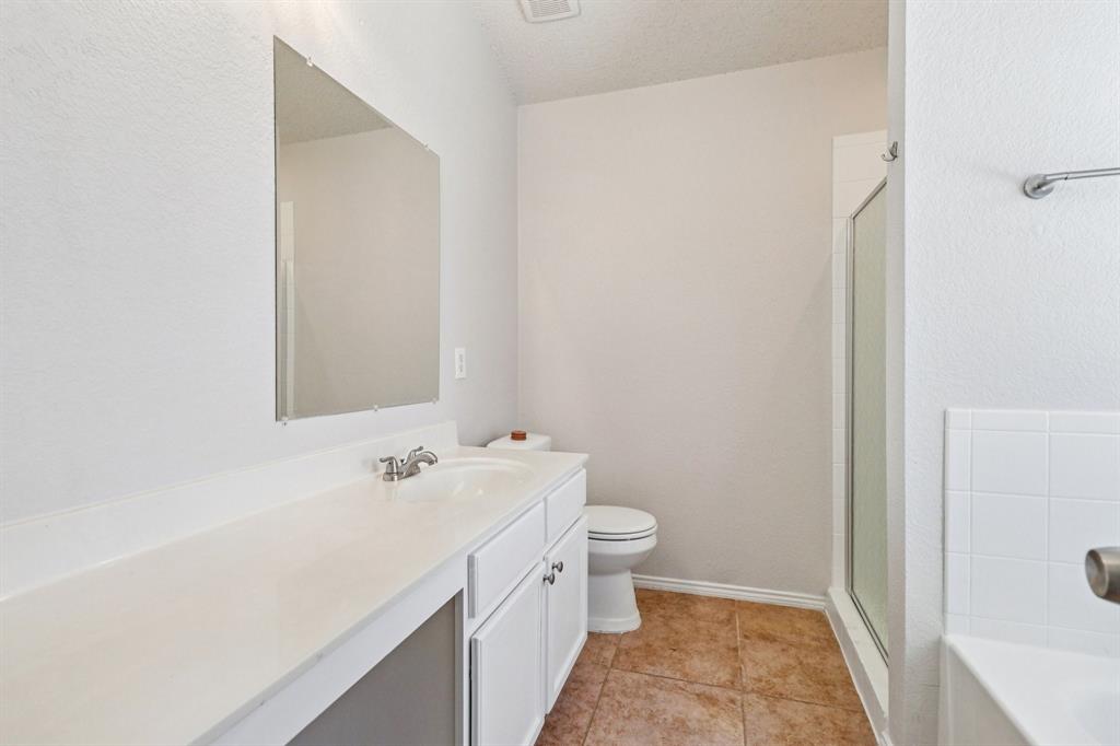 4701 Sea Ridge Drive Fort Worth, TX 76133 - Photo 21 of 35