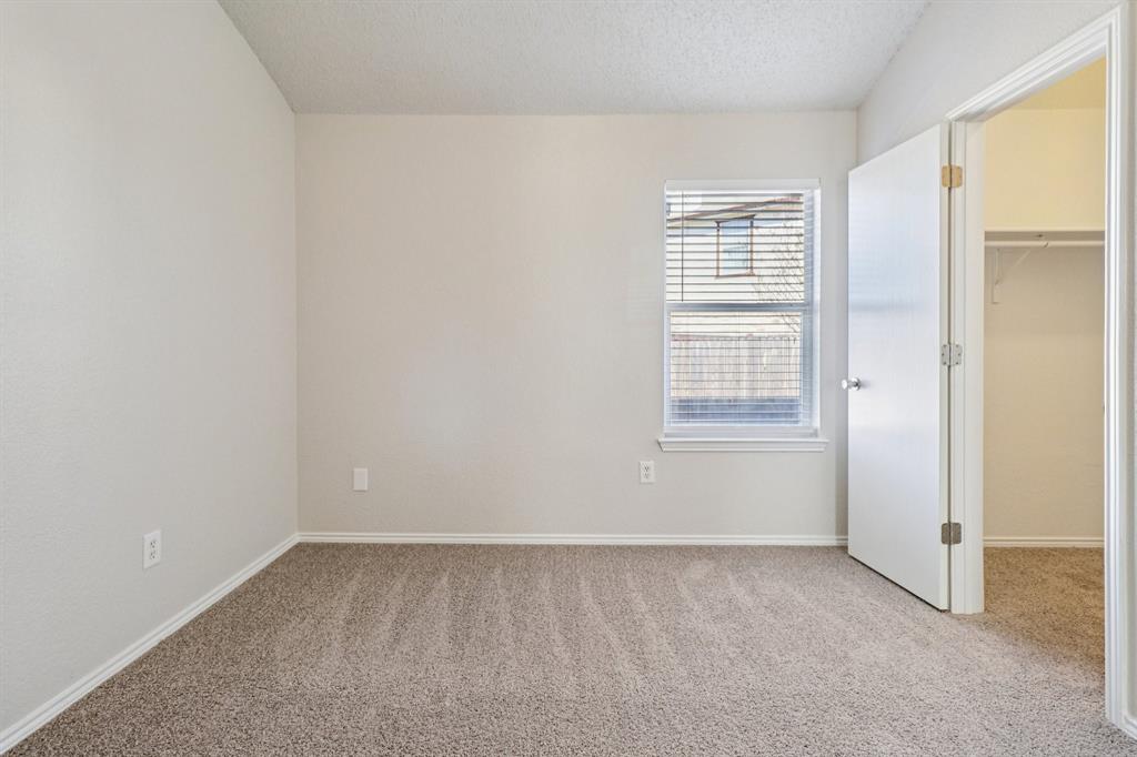 4701 Sea Ridge Drive Fort Worth, TX 76133 - Photo 26 of 35