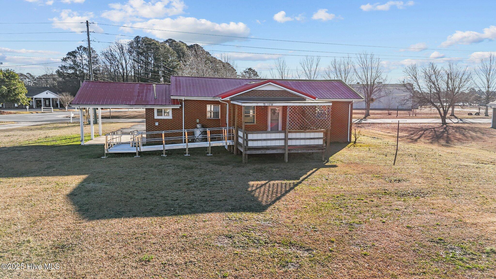 4212 Jolly Road Ayden, NC 28513 - Photo 6 of 51 49589EFA-D95E-4893-8F63-F0A110DBC730