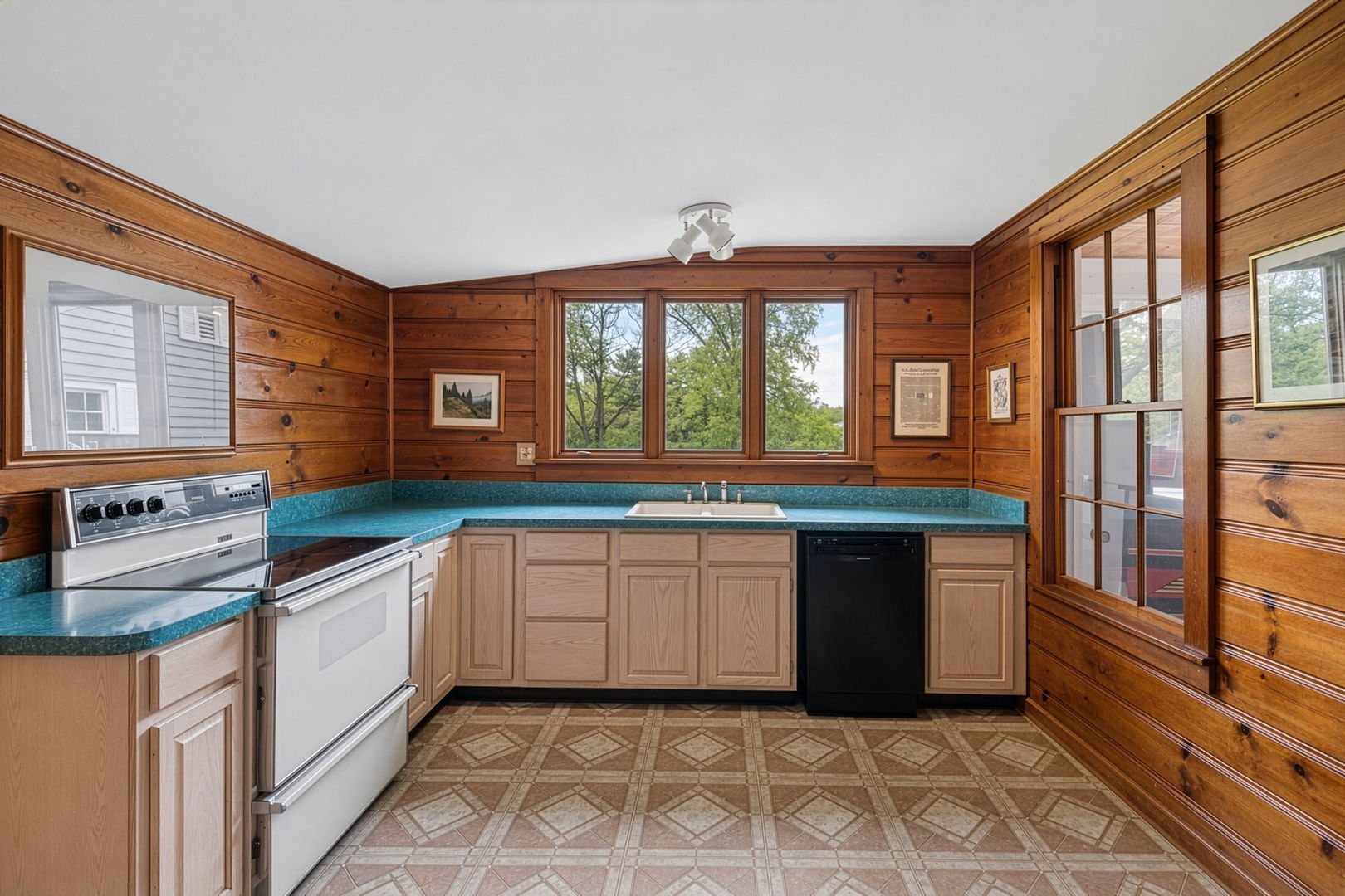 931 East Steger Road Steger, IL 60475 - Photo 41 of 53