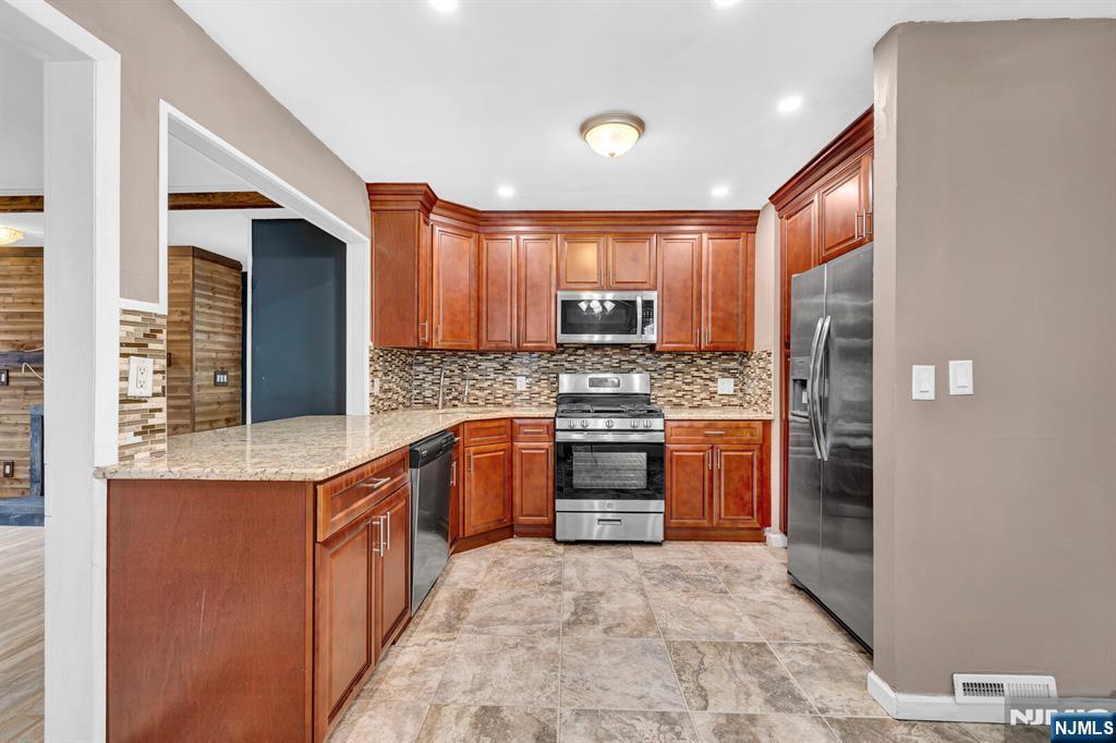 700 9th Street Secaucus, NJ 07094 - Photo 8 of 43