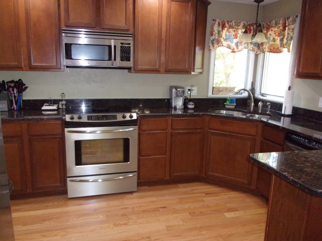 65 Monastery Avenue West Springfield, MA 01089 - Photo 13 of 29 Gallery Image 13