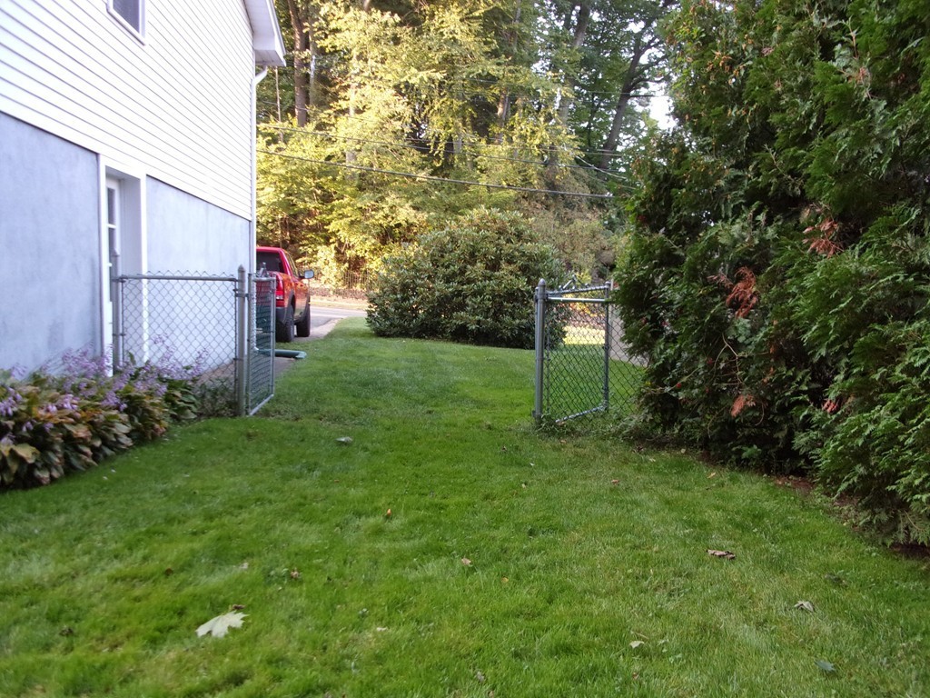 65 Monastery Avenue West Springfield, MA 01089 - Photo 4 of 29 Gallery Image 4