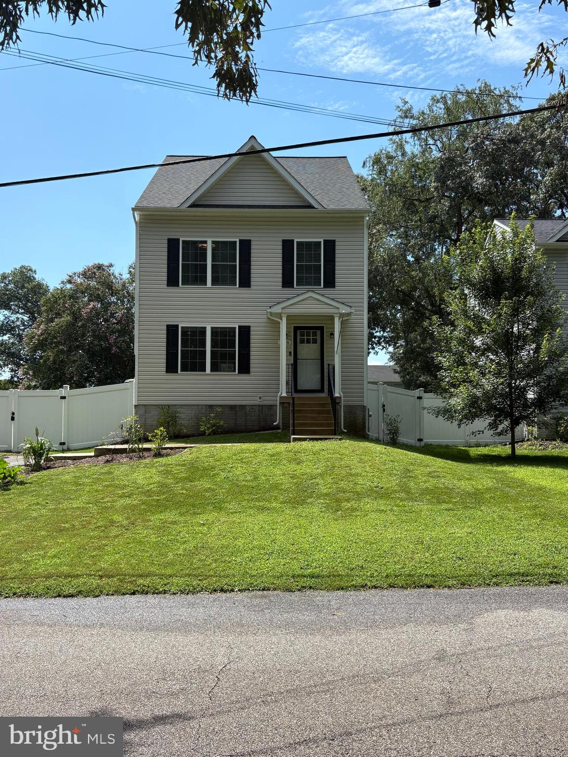 556 Sunset Knoll Road Pasadena, MD 21122 - Photo 2 of 2 Gallery Image 2
