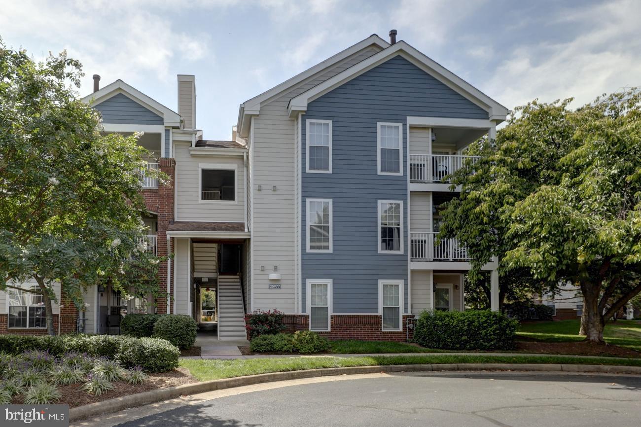 20977 Timber Ridge Terrace, Unit 101 Ashburn, VA 20147 - Photo 1 of 16 Gallery Image 1