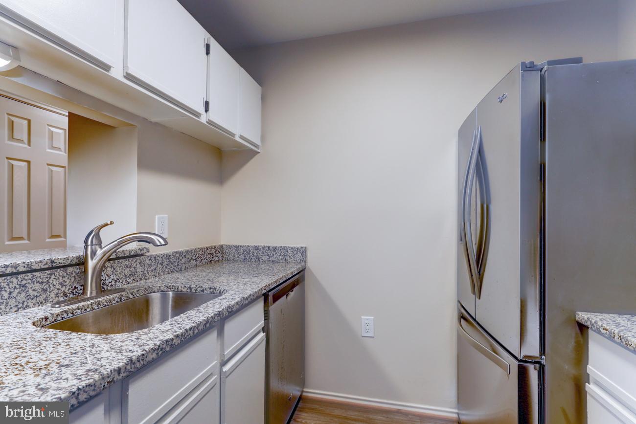 20977 Timber Ridge Terrace, Unit 101 Ashburn, VA 20147 - Photo 7 of 16 Gallery Image 7