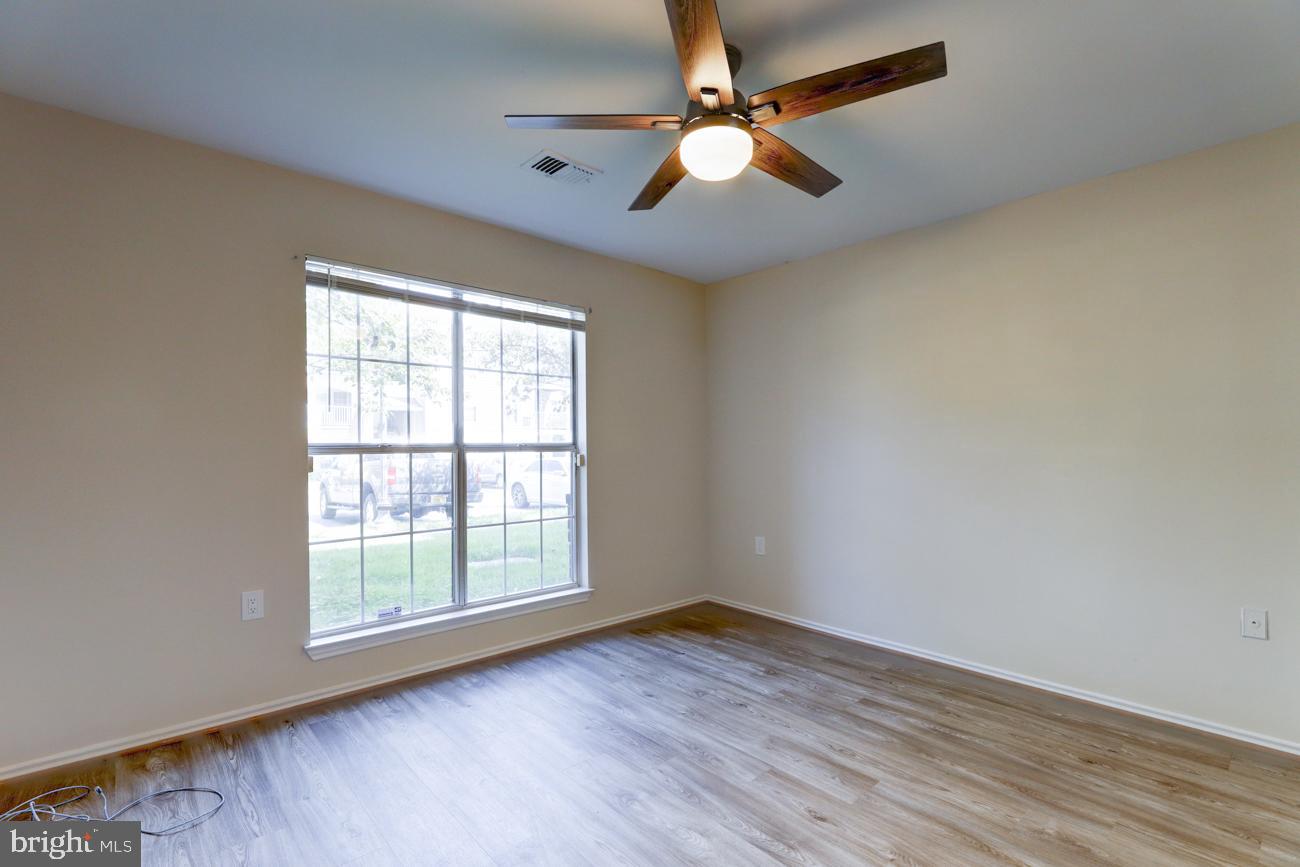 20977 Timber Ridge Terrace, Unit 101 Ashburn, VA 20147 - Photo 8 of 16 Gallery Image 8