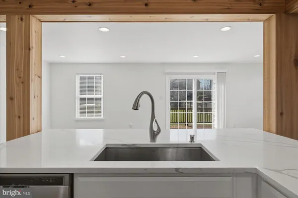 $2,200 | 1975 Cidermill Lane, Winchester, VA 22601