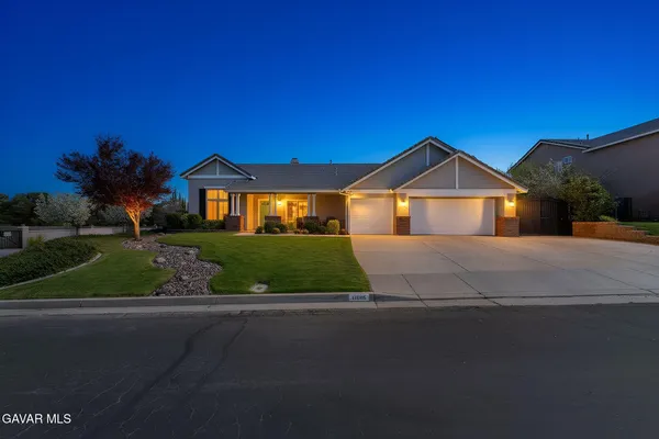 $685,000 | 41006 Vista Rambia, Palmdale, CA 93551