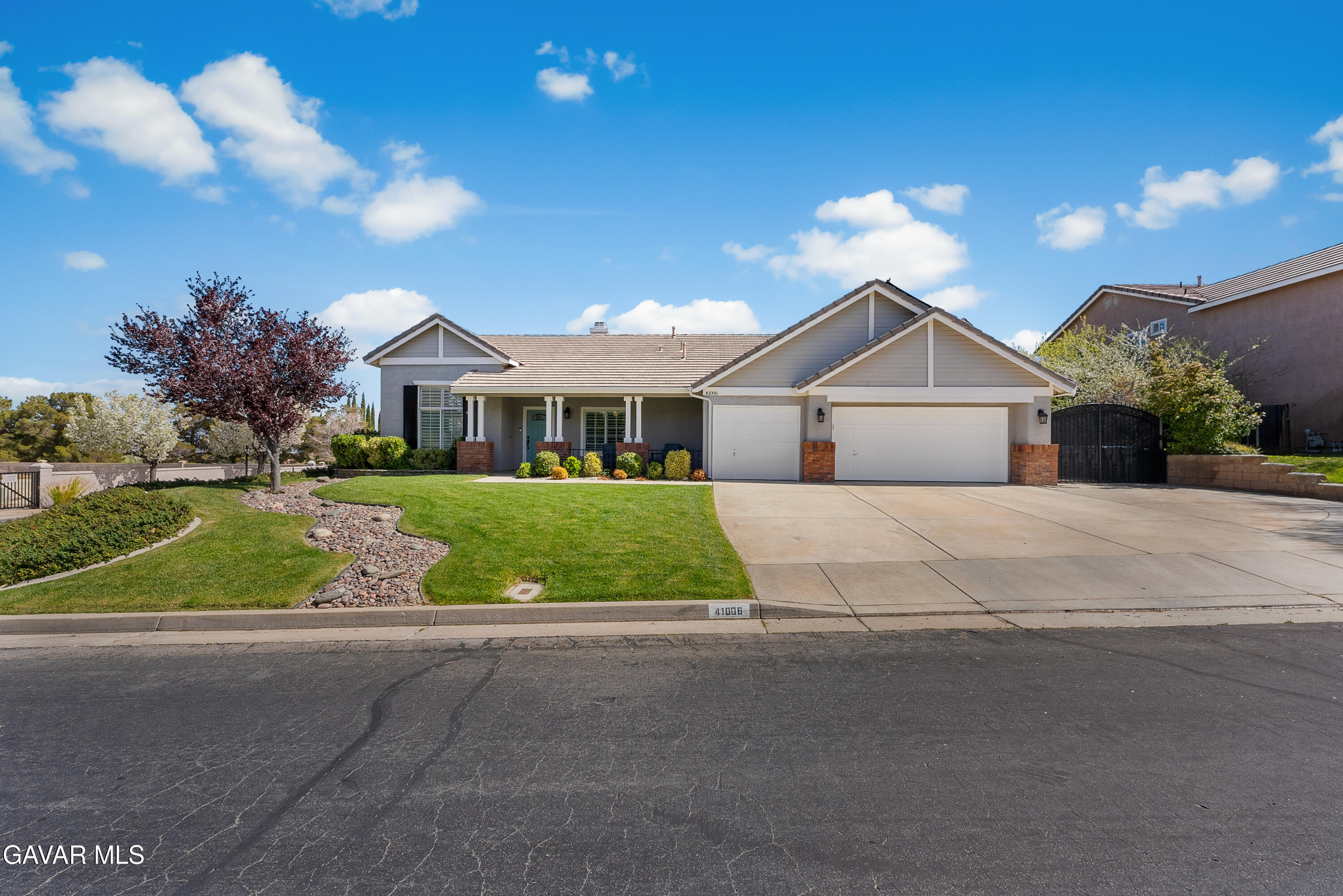 41006 Vista Rambia Palmdale, CA 93551 - Photo 3 of 69 Vista Rambia-1
