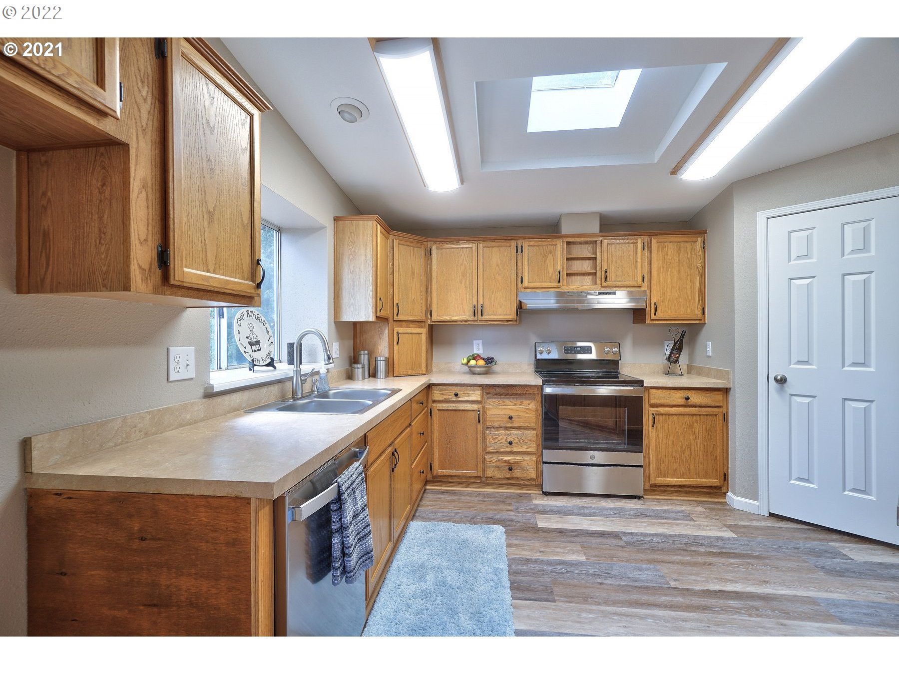 15550 Southeast Kreder Road Dayton, OR 97114 - Photo 12 of 31 Gallery Image 12