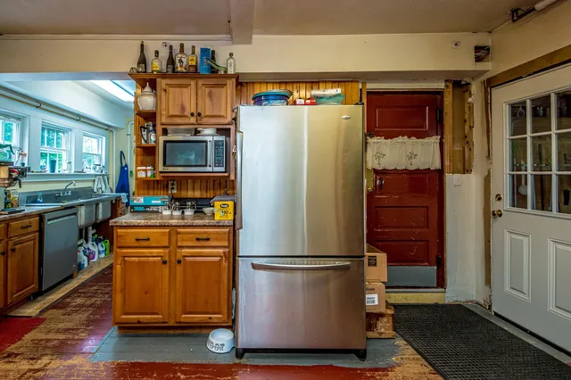 $1,100,000 | 207 Seavey Street, Conway, NH 03860