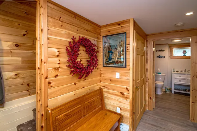 $1,100,000 | 207 Seavey Street, Conway, NH 03860