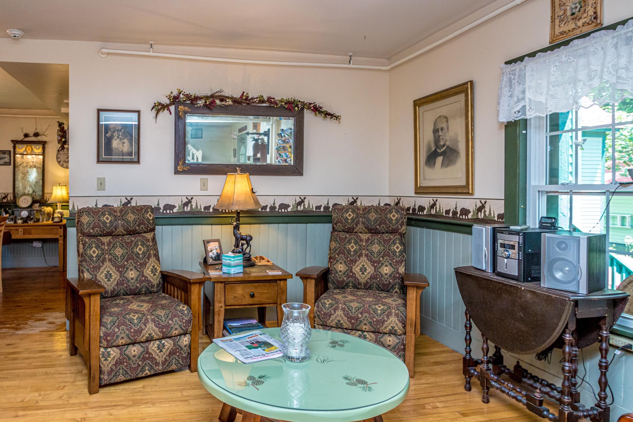 207 Seavey Street Conway, NH 03860 - Photo 5 of 39