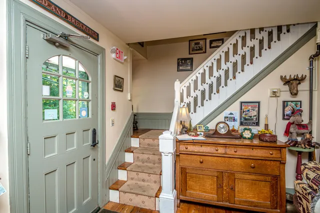 $1,100,000 | 207 Seavey Street, Conway, NH 03860