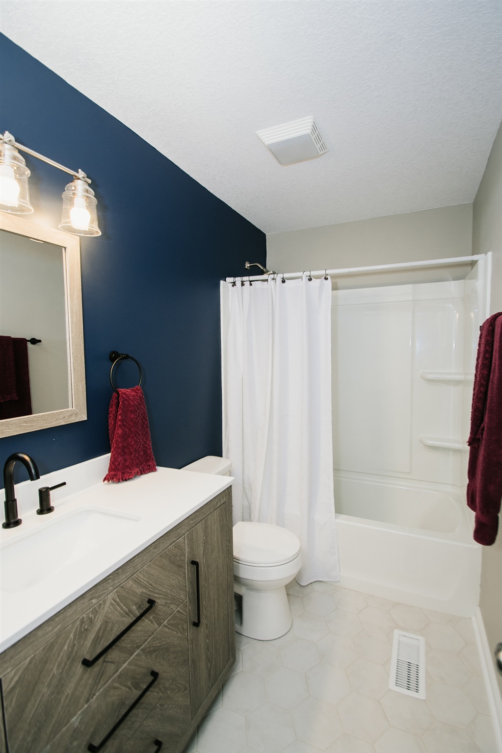 612 East Washington Center Road Fort Wayne, IN 46825 - Photo 31 of 36 Gallery Image 31