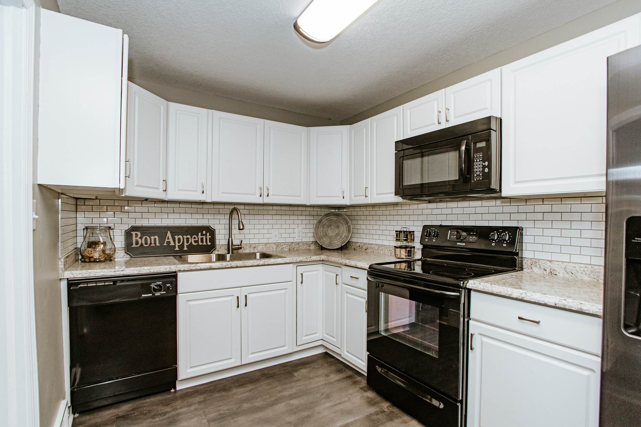 612 East Washington Center Road Fort Wayne, IN 46825 - Photo 7 of 36 Gallery Image 7