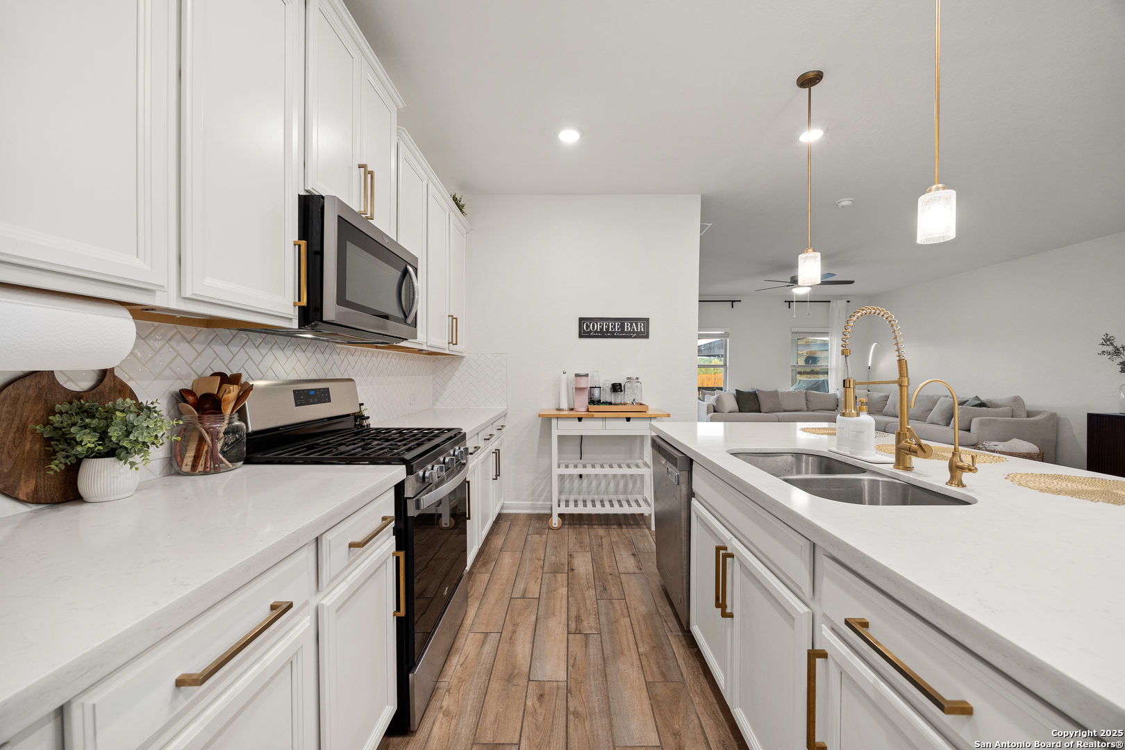 12217 Icon Ridge San Antonio, TX 78253 - Photo 13 of 52