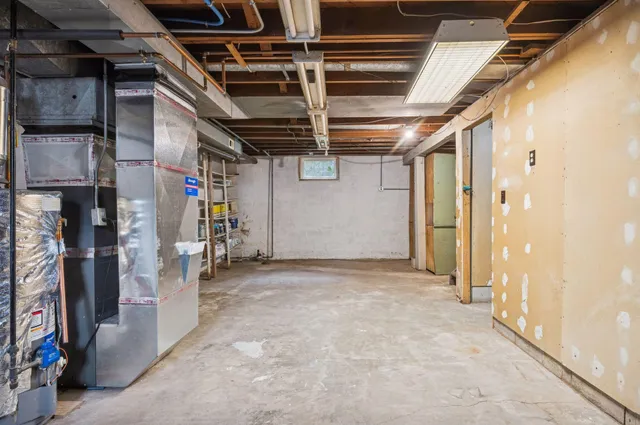 $329,900 | 833 Summit Avenue, St. Paul Park, MN 55071