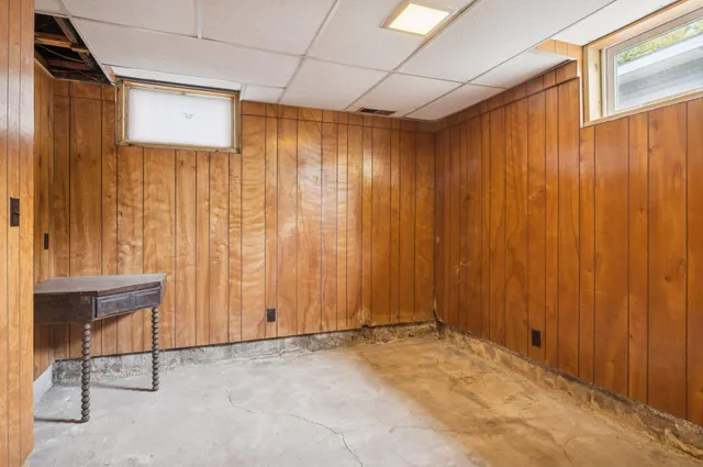 $329,900 | 833 Summit Avenue, St. Paul Park, MN 55071