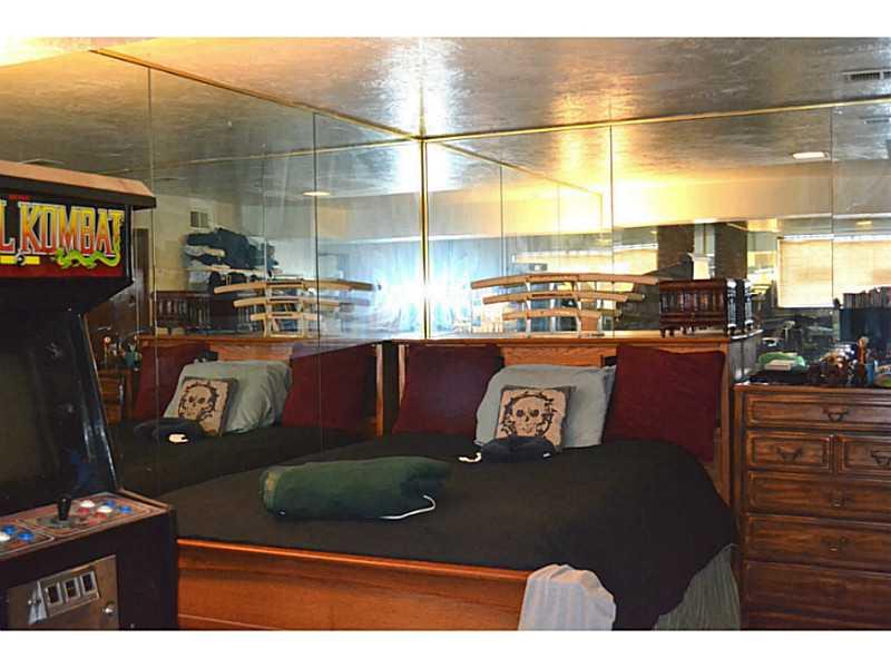 9745 Grosick Road Pittsburgh, PA 15237 - Photo 21 of 25 Basement/Game Room.