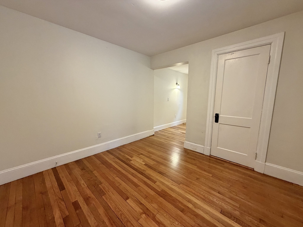 61 Newell Road, Unit 1 Newton, MA 02466 - Photo 13 of 27