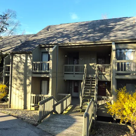 $169,900 | 9008 South Pointe Ridge Lane, Bloomington, IN 47401