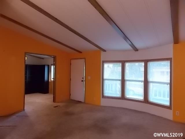 5422 Portland Road Northeast, Unit 54B Salem, OR 97305 - Photo 4 of 15 Gallery Image 4